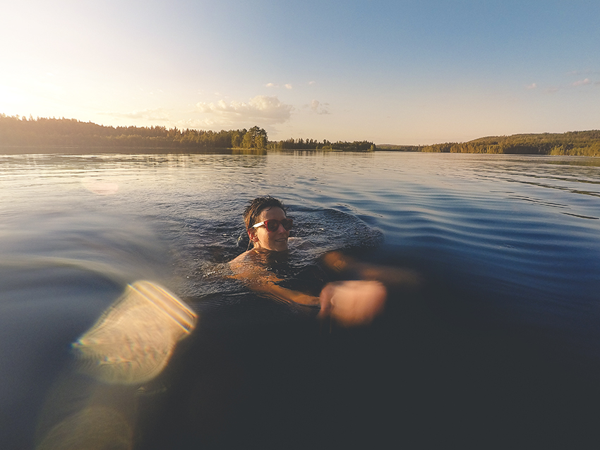 Swimming in Swedish lakes, Gopro, dog photographer Europe, www.DOGvision.eu