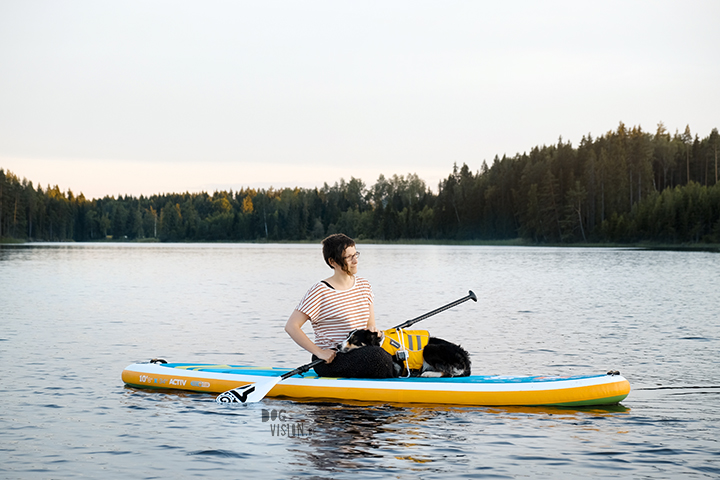 Red Paddle DOG sup | Summer adventures with dogs | www.DOGvision.be