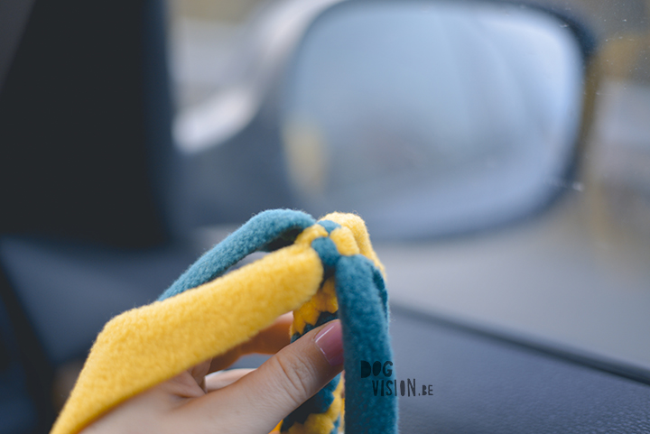 Creative on the road: fleece dog toy diy | www.DOGvision.be | dog blog